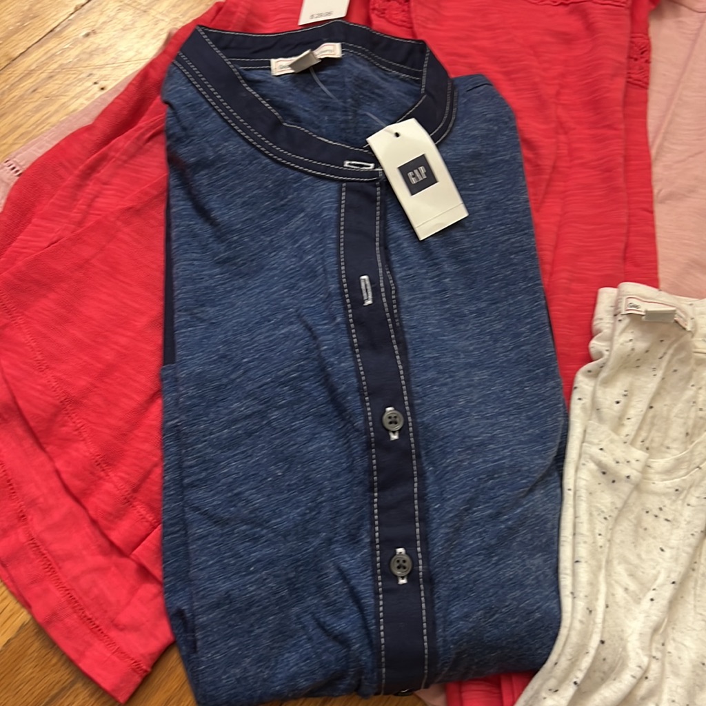 2 Pc Gap Bundle Nwt